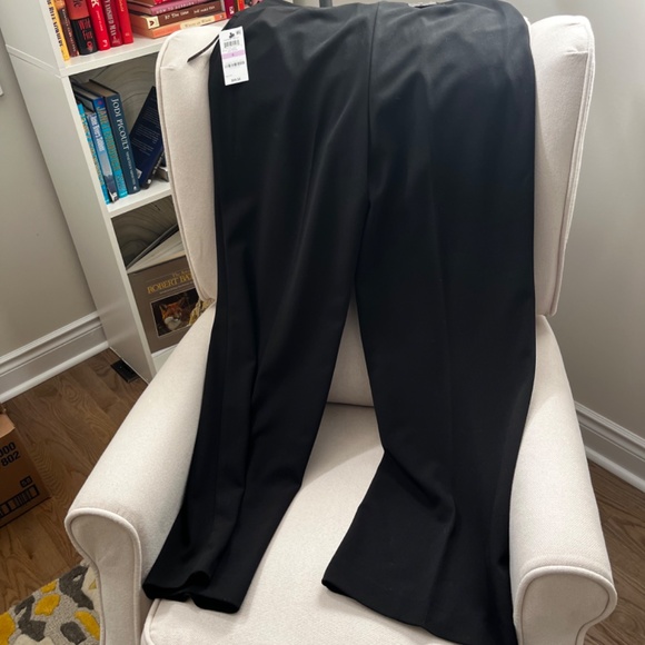 Dress pants - Picture 2 of 3